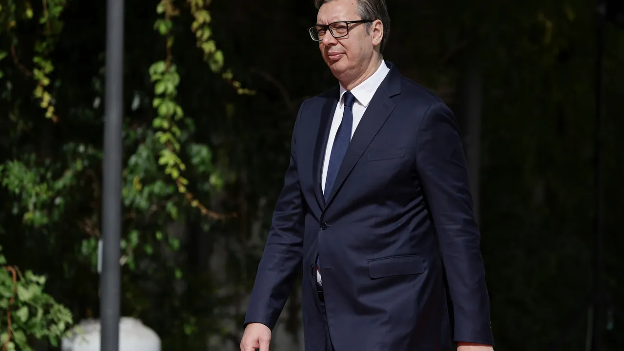 Вучич ще вечеря с френския президент Макрон в Париж