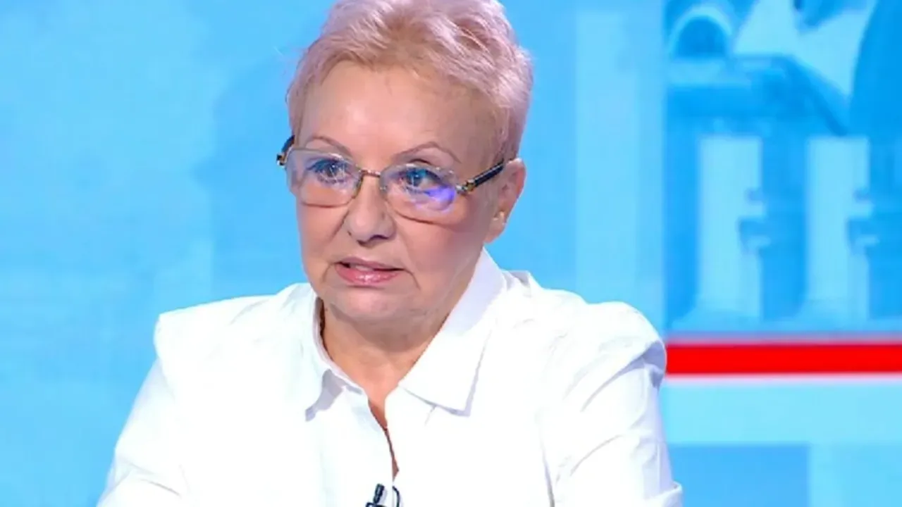 Дамянова: Борисов преговаря и с руснаците, и с американците за Лукойл