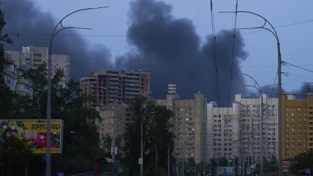 Десетки ранени след масирани руски удари срещу Киев