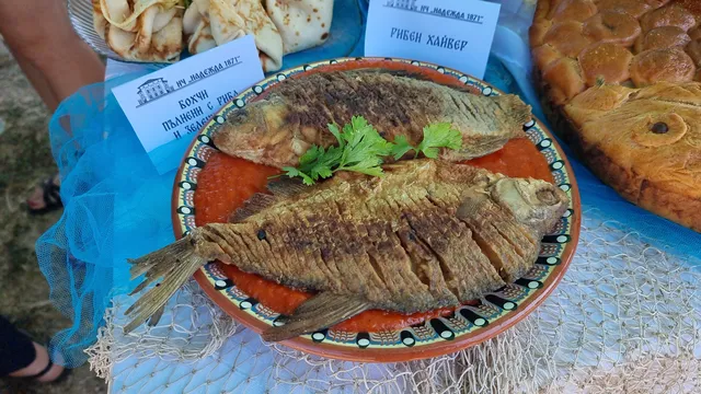 Седмици преди Никулден: Проверяват рибните пазари