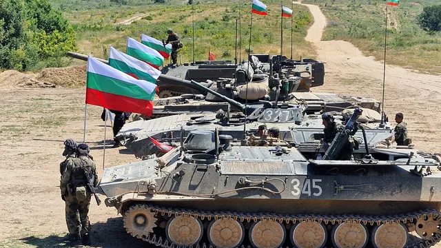 Армията е подсигурена с бензин и дизел за година, но корабното гориво е на по-ниско ниво