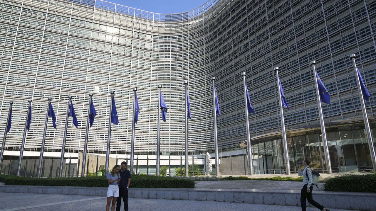 ЕК предлага нови правила срещу измамите свързани с ДДС