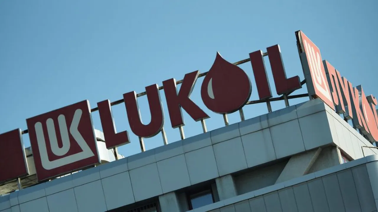 САЩ направиха ключово изключение за България от санкциите срещу "Лукойл"