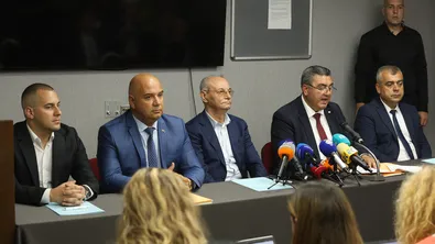 АПС финализира учредяването си