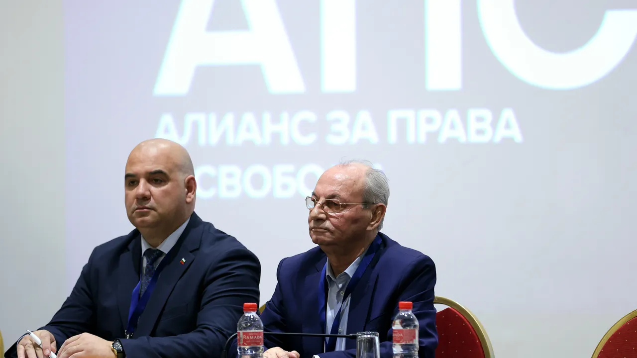 АПС избра четирима председатели на учредителната си конференция в София