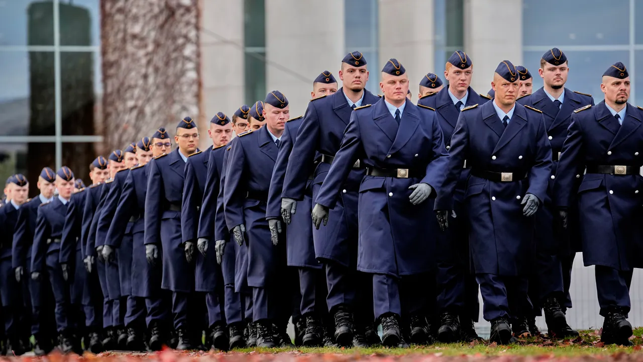 Повечето германци подкрепят задължителната военна служба