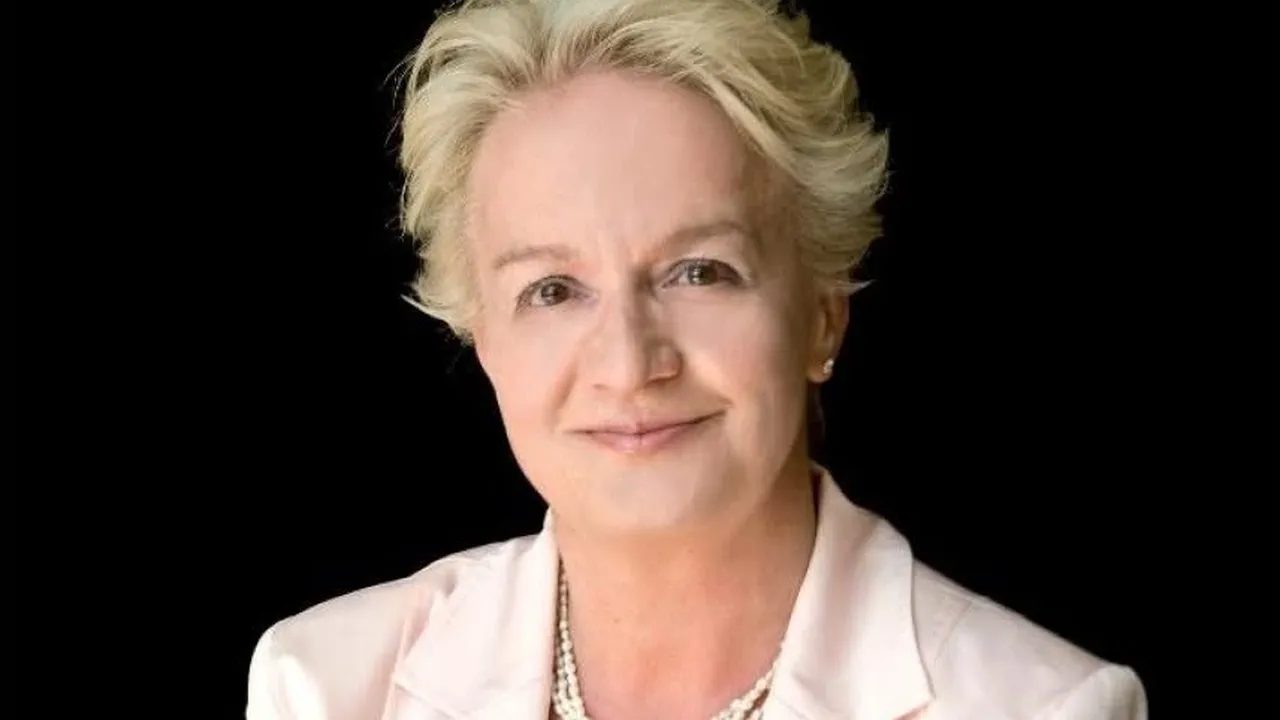 Почина астроложката Алена