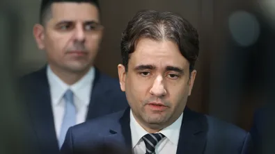 Божанов: Попитах ChatGPT какво са говорили от ГЕРБ за Спецов преди и сега