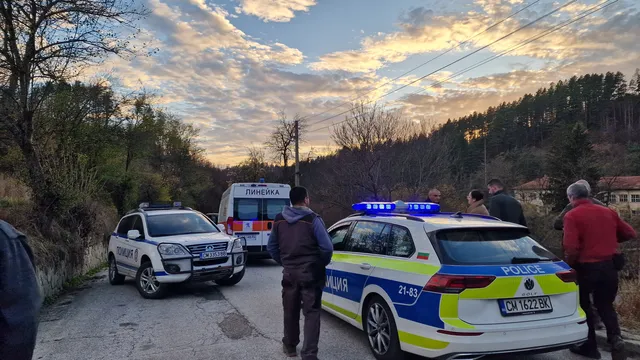 Разсейване и висока скорост - версиите за катастрофата с три жертви на АМ "Тракия"