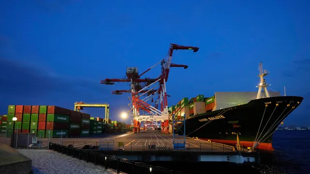 Японската икономика отчете първи спад от половин година заради мита, инфлация и слаб износ