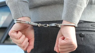 Заради подкуп: Задържаха служител от агенция „Митници“ в Драгоман