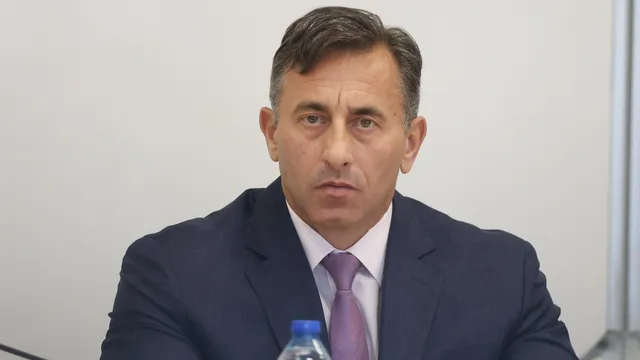 Вписаха Румен Спецов в Търговския регистър