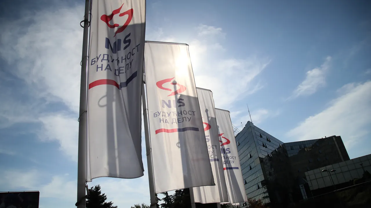 Белград: Готови сме да подкрепим всяко решение на Москва за бъдещето на „НИС“