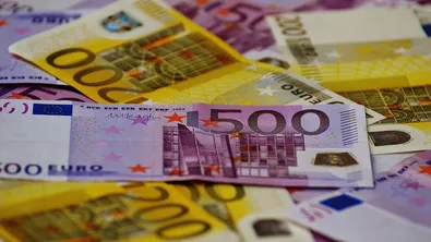 Бюджетите на държавата, НЗОК и ДОО влизат за обсъждане в парламента