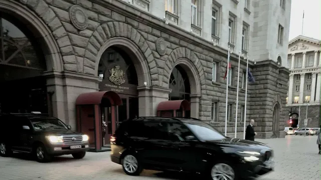 Калин Стоянов: Радев тактично е заменил "Шкодата" с чисто ново BMW