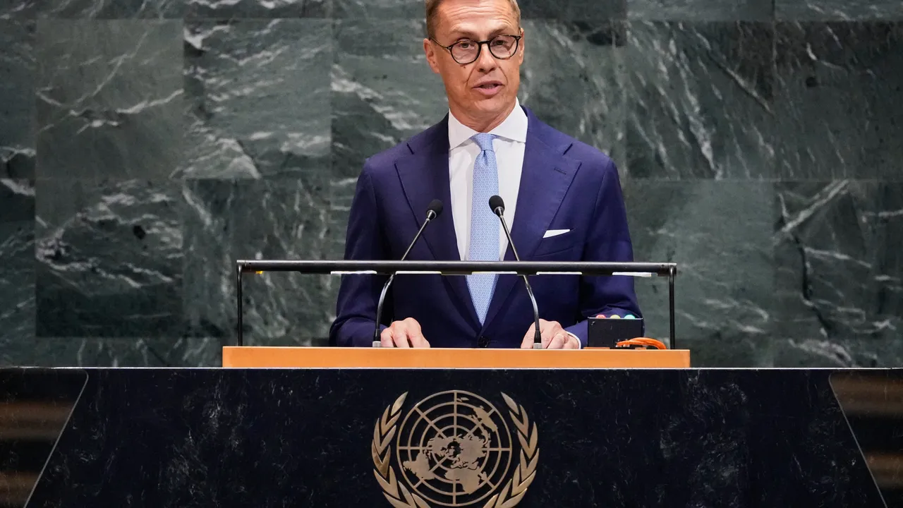 Стуб: Европа може да се окаже изправена пред необходимостта от преки преговори с Русия за край на войната