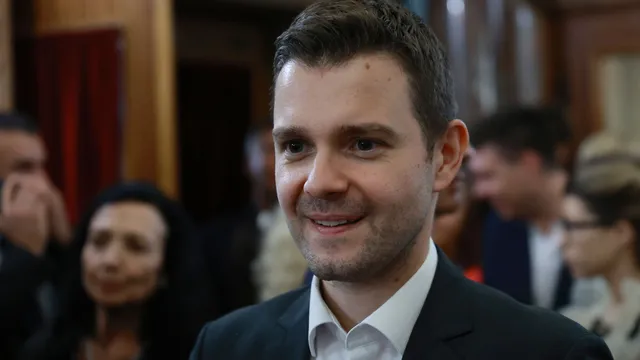 Муцунски обвини хора от България, че отричат македонската история, идентичност и език