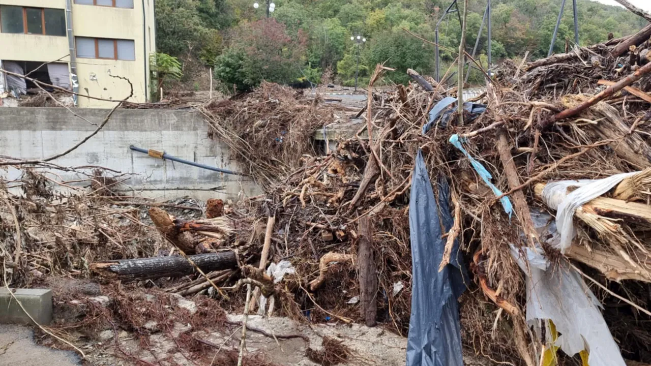 След 4 жертви в "Елените": Само 2 били незаконните сгради