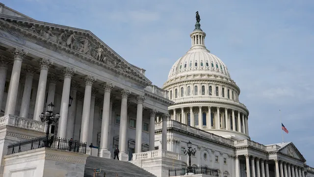 Камарата на представителите гласува за публикуване на досиетата на Епстийн