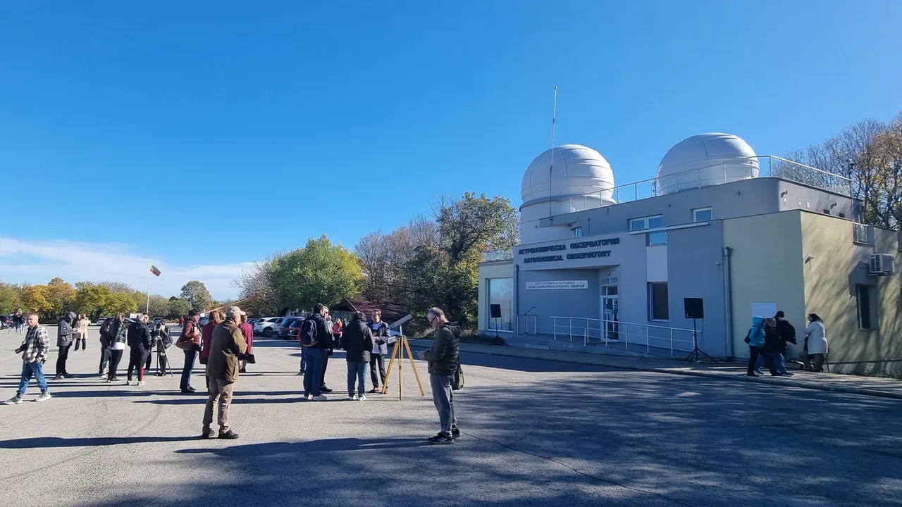 Изненада: Слънчевата система се движи три пъти по-бързо от предвиденото