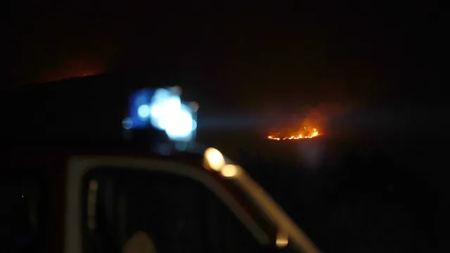 Изпепелени са няколко ученически автобуса в Костинброд