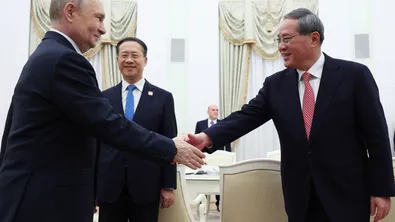 Китайският премиер Ли Цян обсъди с Владимир Путин развитието на стратегическото партньорство