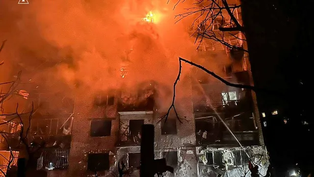 Руски удар с дронове срещу Харков рани над 30 души