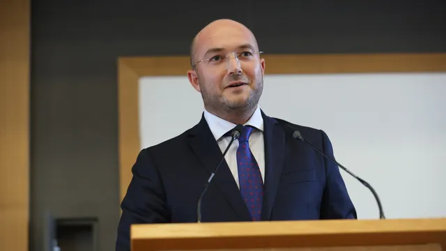 Правосъдният министър след арестите във Варна: Затворът не е разграден двор