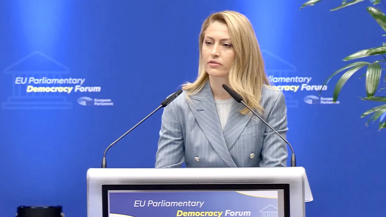 Рая Назарян: Страхът от бъдещето подкопава демокрацията в Европа