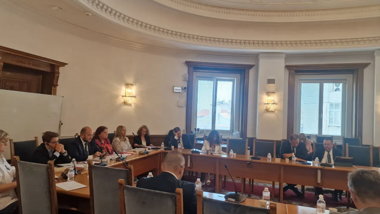 С 10 гласа "за" срещу 6 "против" Правната комисия прие Бюджет 2026