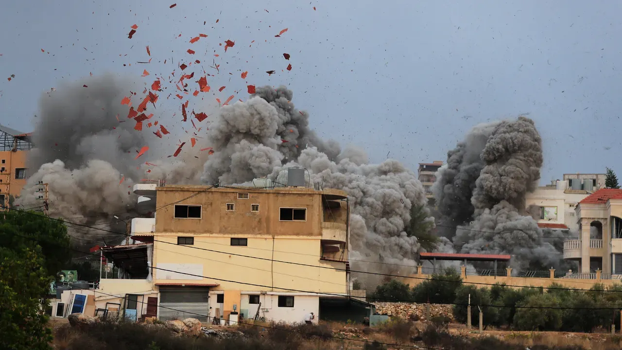 Поне един човек е убит при удари на Израел по Южен Ливан