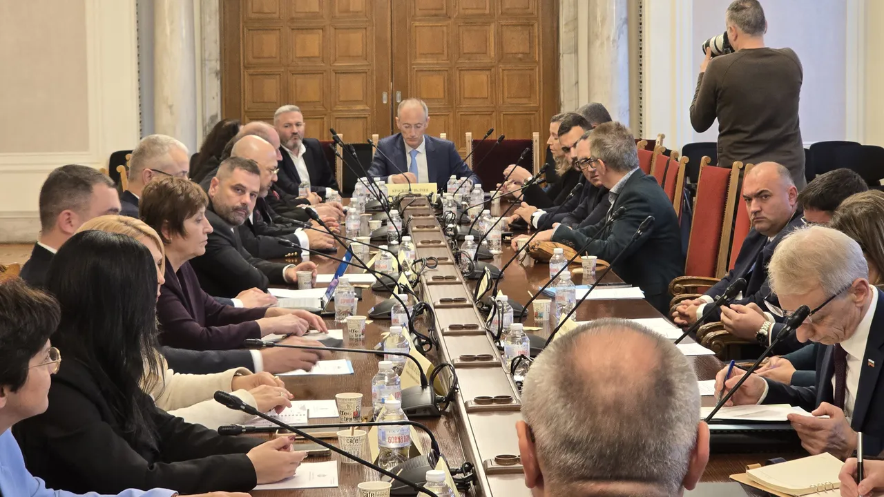 Бюджетът за образование: Пари за заплати има, за ремонти няма