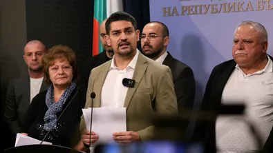 МЕЧ и "Възраждане" с критика към Киселова заради референдума за еврото
