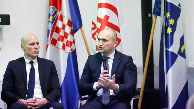 Загреб натиска Сърбия с вето. София ще се осмели ли най-после?