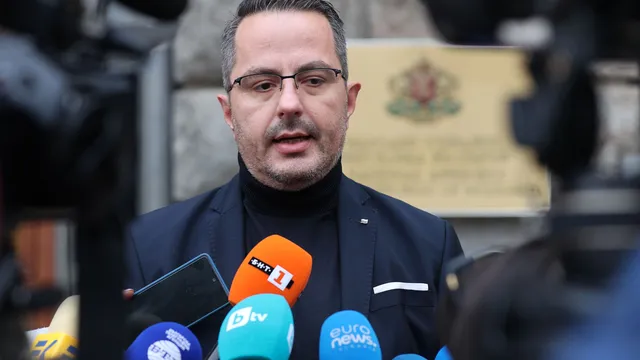 “Възраждане” искат оставката на кабинета и на шефовете на БДЖ, НКЖИ и на пристанищата