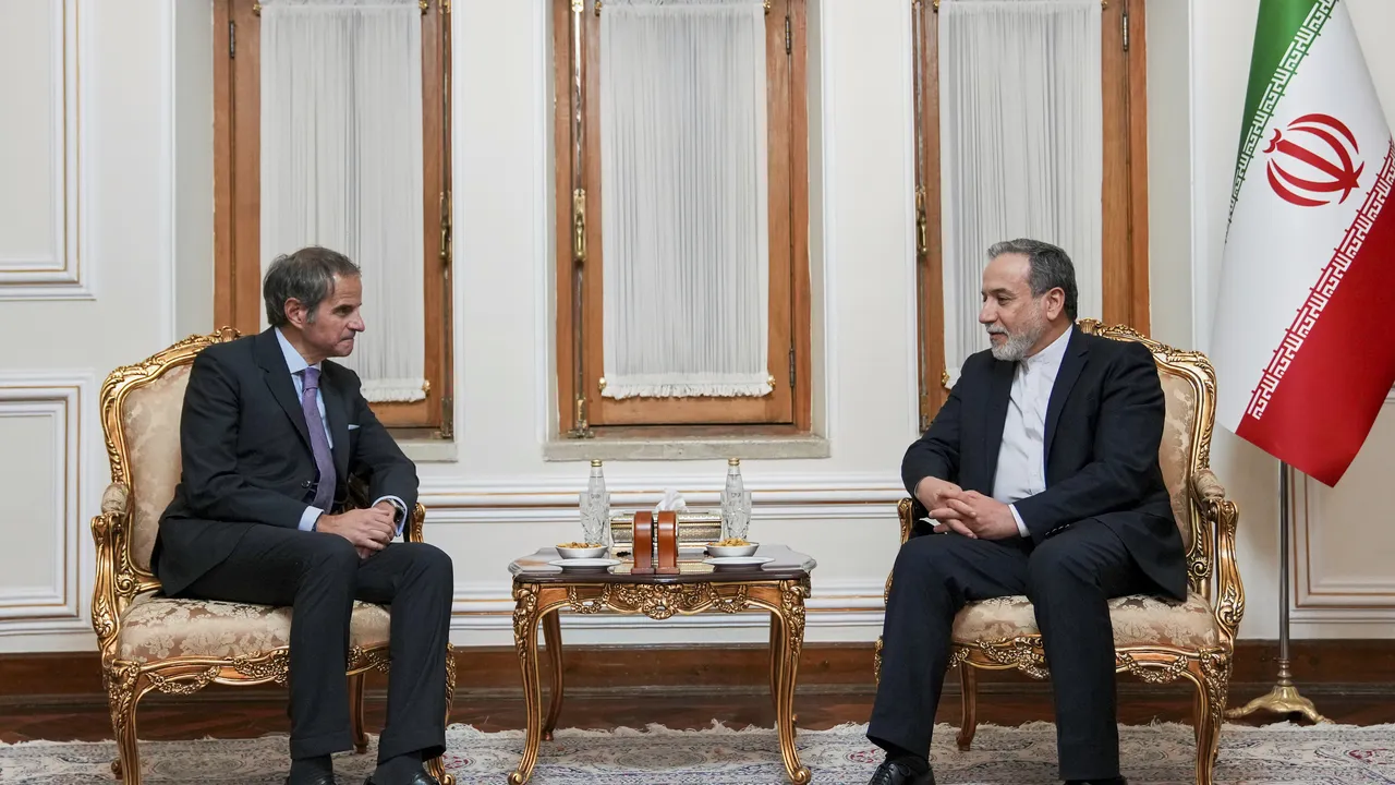 Техеран официално уведомява МААЕ за оттеглянето си от споразумението за сътрудничество