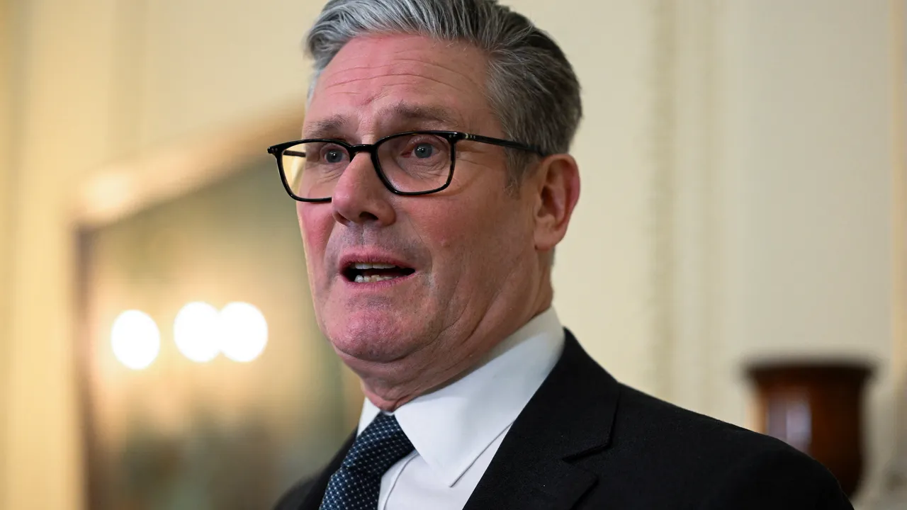 Предбюджетният хаос вещае проблеми за Стармър