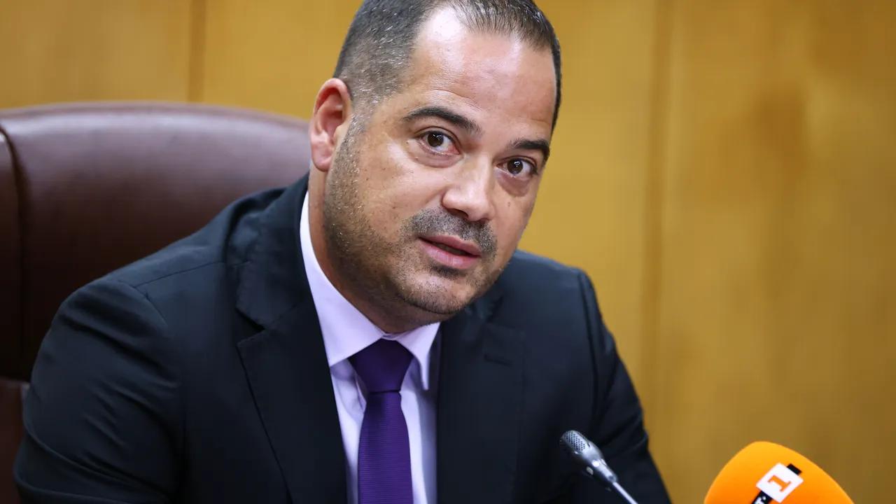 Калин Стоянов отхвърли обвиненията за трафик на наркотици, ще съди Георги Георгиев от БОЕЦ