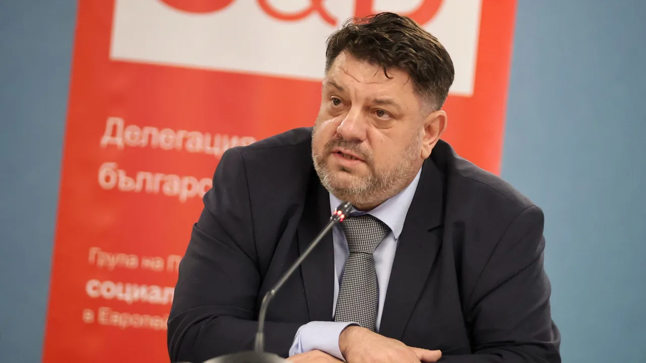 Зафиров: Надявам се мирният план за Украйна да сработи