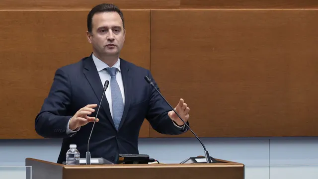 Жечо Станков: Имаме бензин за 6 месеца, дизел за 4 и авиационно гориво за 2