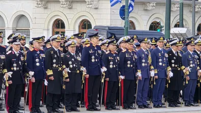 Военна реформа в Гърция: Резерв и доброволки в армията