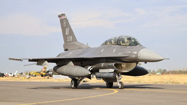 Заради атаки с дронове в Украйна близо до румънската граница два изтребителя са били вдигнати в Румъния