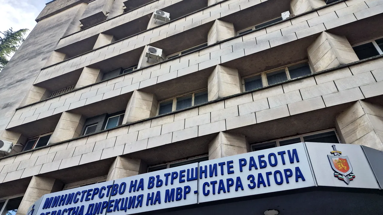 Внезапна акция в Стара загора: Край на цигарите пред училище