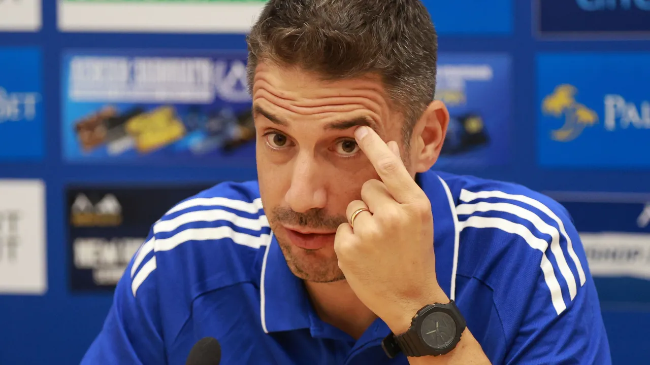 Левски разби Монтана с 5:1 и затвърди лидерството си в Първа лига