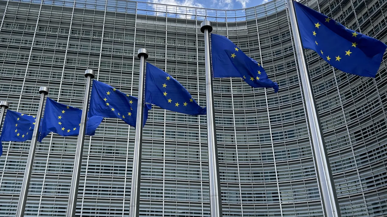 ЕК: Неотложно е да бъде осигурен заем за Украйна на фона на мирните предложения