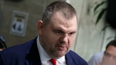 Пеевски призова: Не пипайте местните данъци през 2026 г.