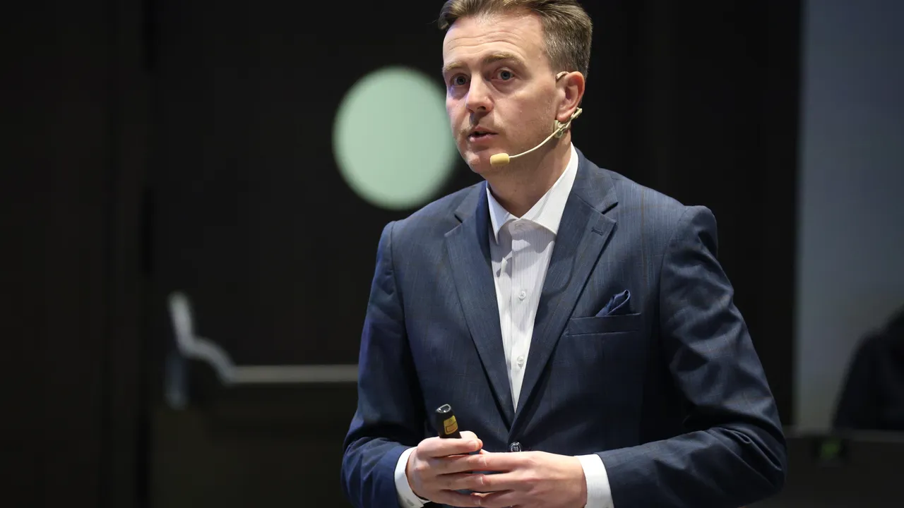 Ганев (ИПИ): Планът за тото-то е като сценарий от „Бандата на Оушън“