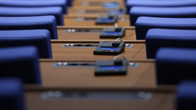 Бюджетите на ДОО и на Касата влизат на второ четене