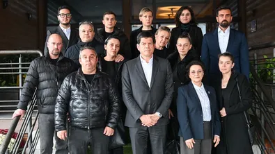 Посланикът на ЕС в РСМ отдаде почит на жертвите от пожара в Кочани