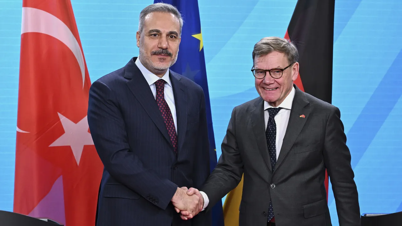 Вадефул: Военните програми на ЕС трябва да са отворени за Турция